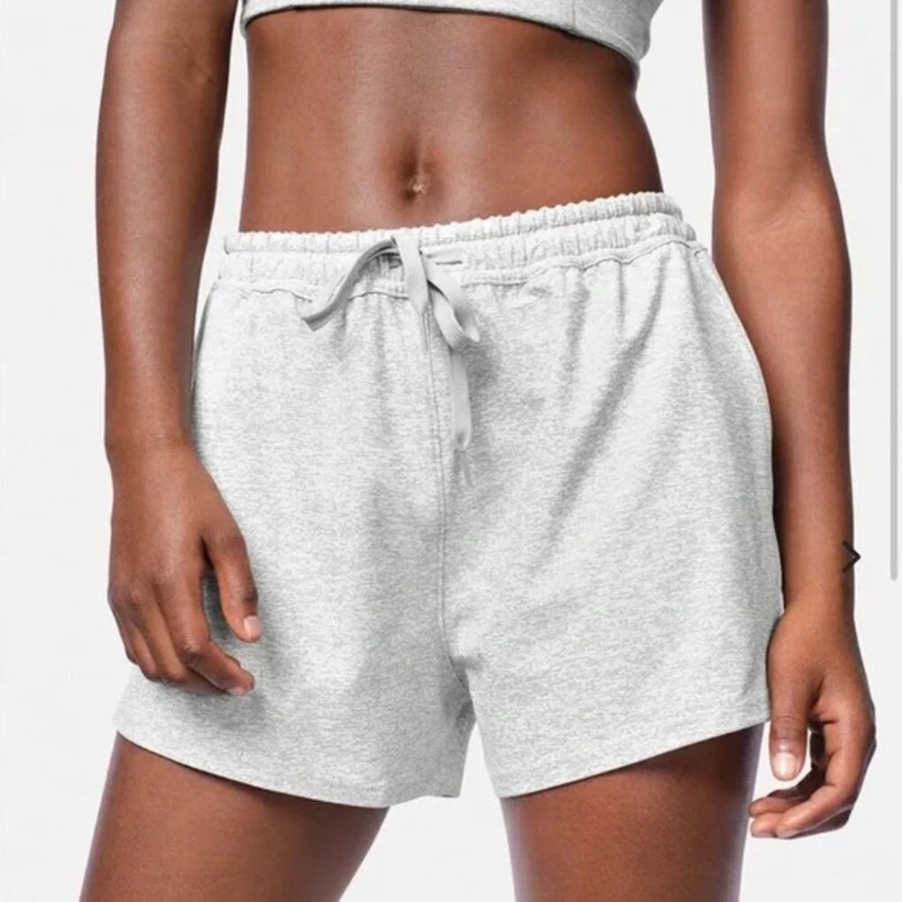 Outdoor Voices Sunday 3" Short